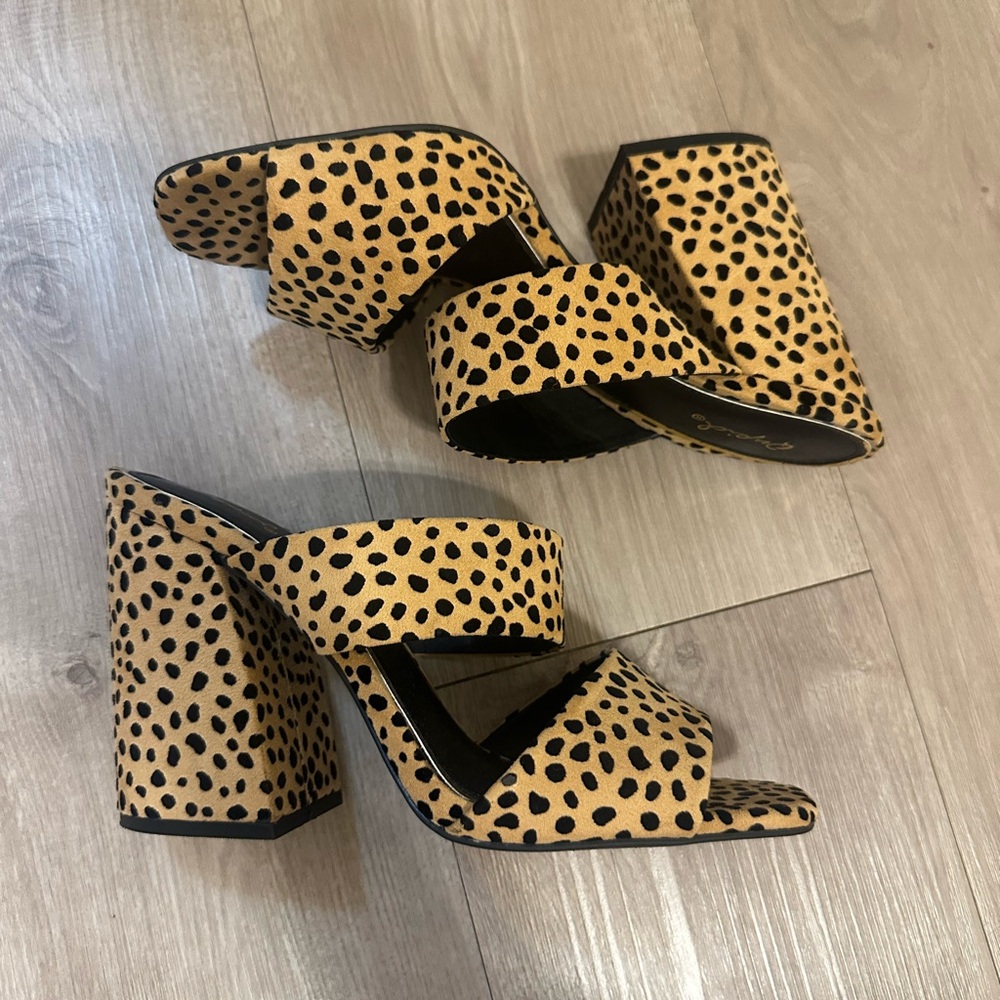 Qupid Cage Leopard Cheetah Heeled Sandal